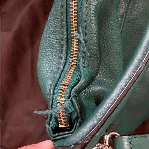 Kate Spade Cobble Hill Small Ella - Picture 3 of 5